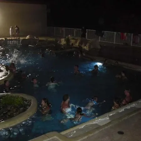 Camping 3 Etoiles - Ccaadfe Kemping Saint-Cricq